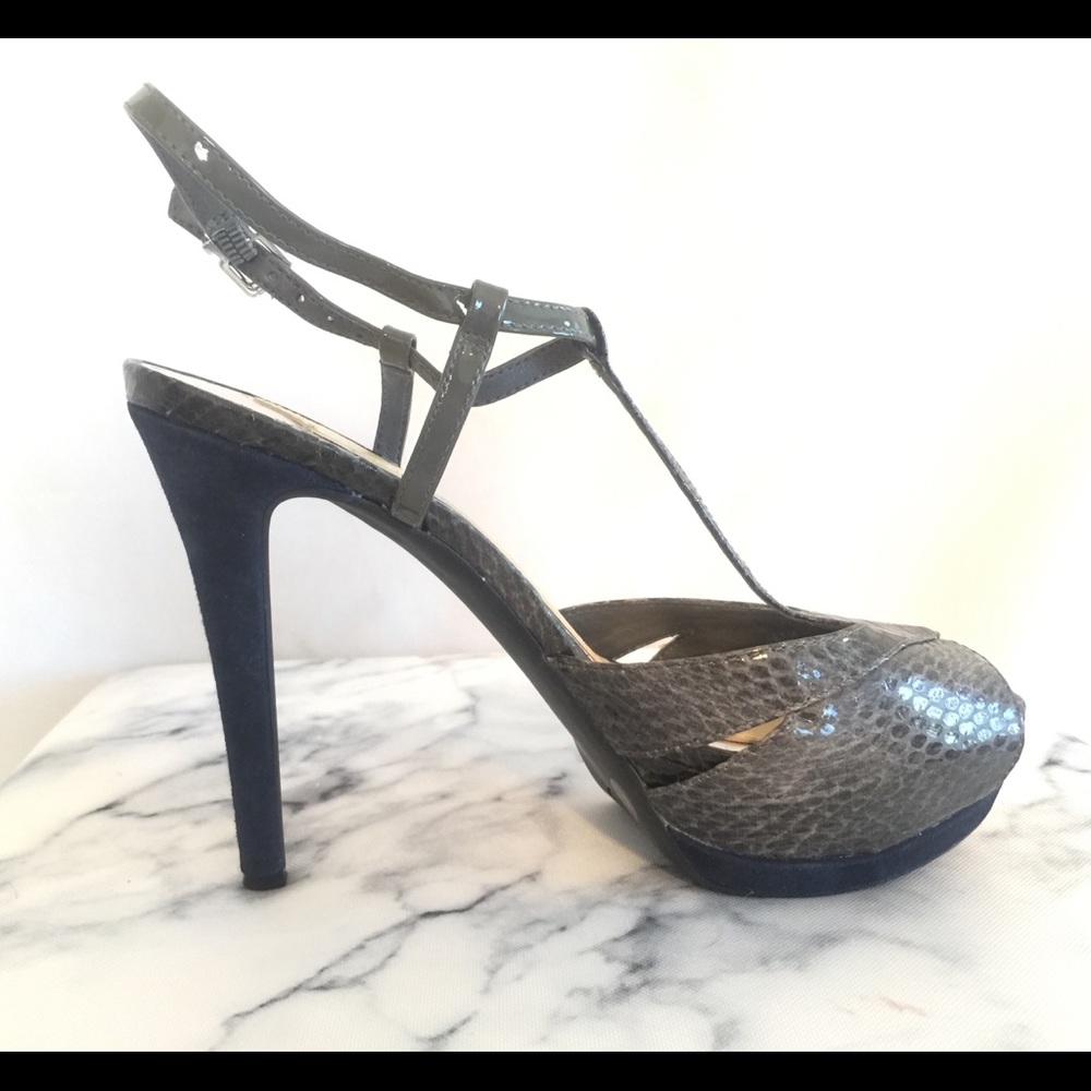 Gianni Bini Grey/blue sling back heels
